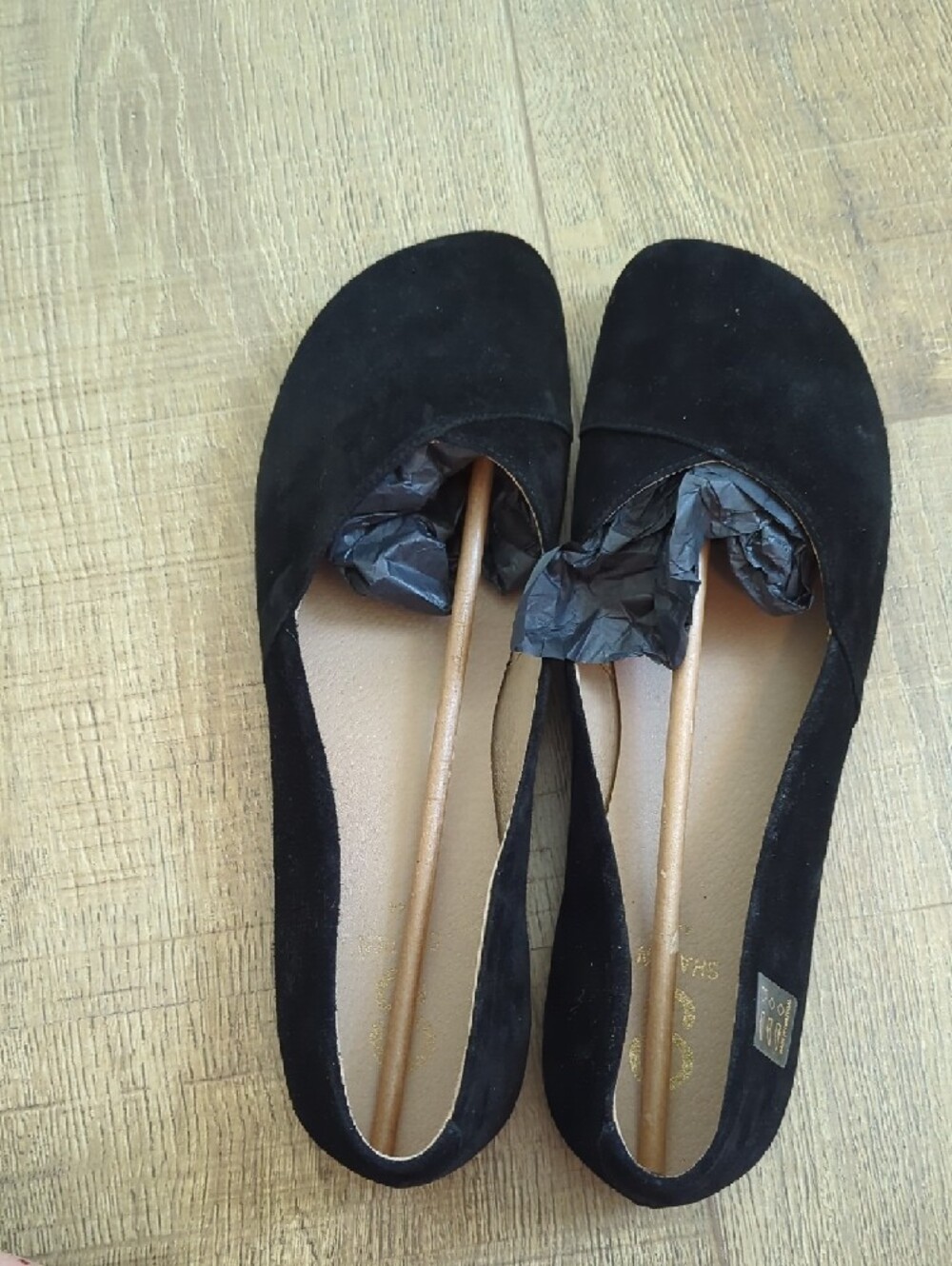 Shapen Women's Peony Black Suede Slip-On Flats - Picture 4 of 9